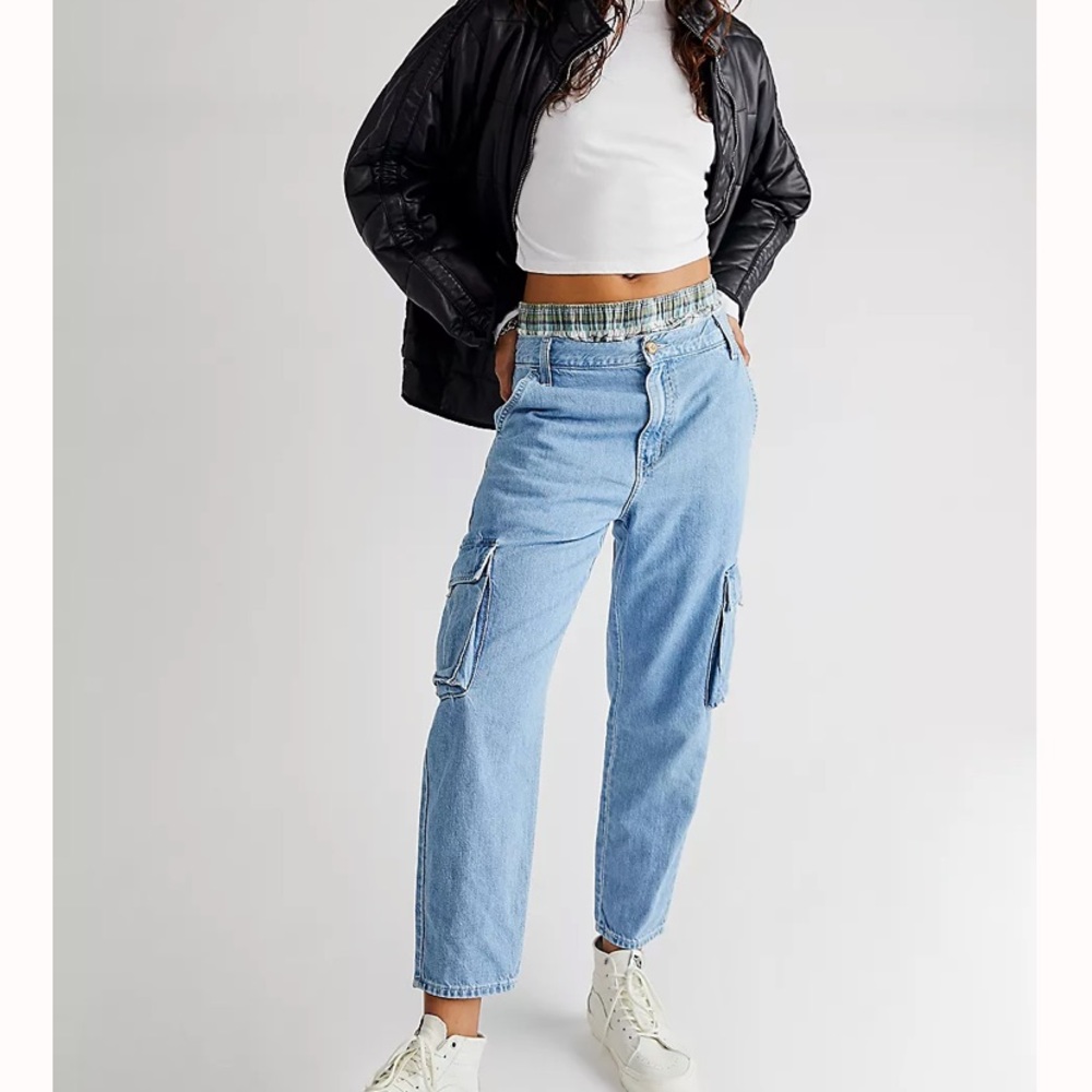 Levi’s Loose Cargo Jeans: Cropped Straight Leg - Size 27